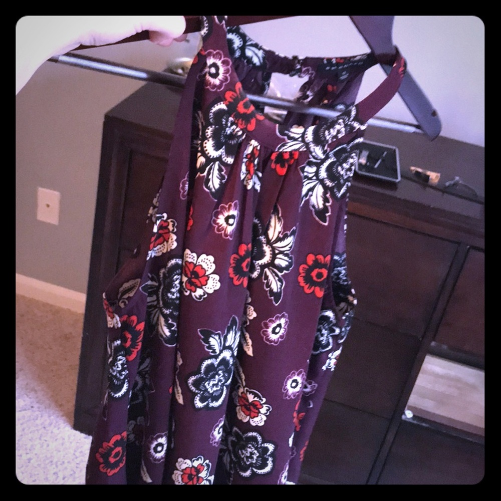 Flowy, light, halter top